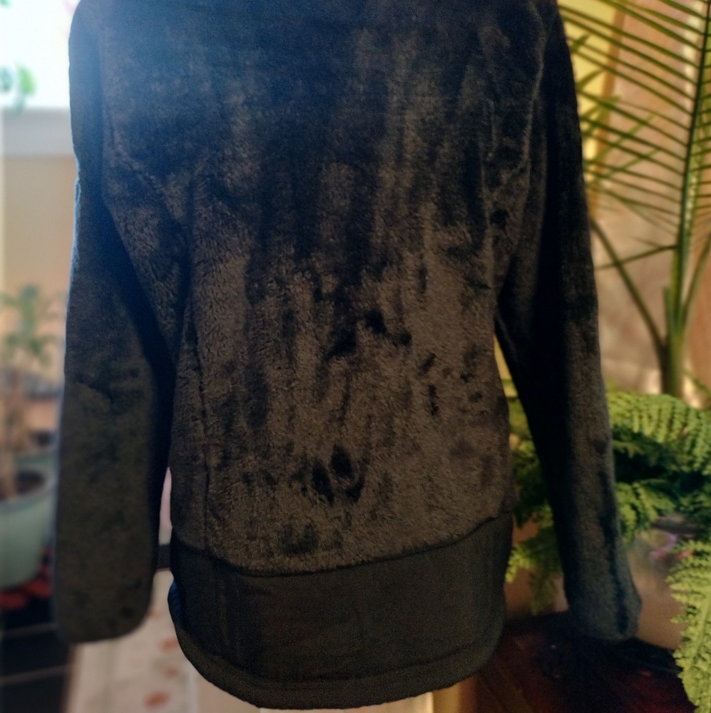 Very Soft Furry Jacket - Picture 4 of 16